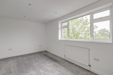 42 Haygarth, Knebworth, SG3 6HF