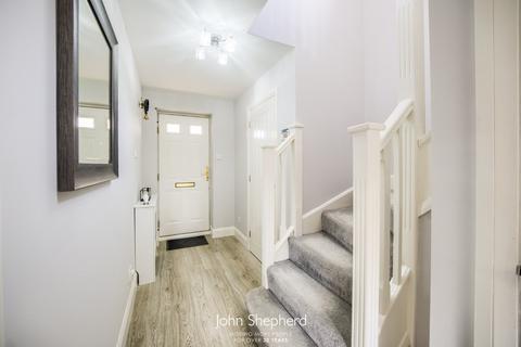 55 Aldershaws, Shirley, Solihull, B90 1SQ