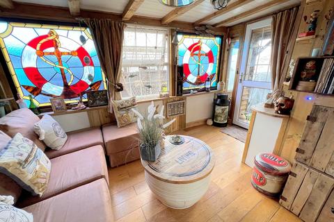 2 bedroom mobile home for sale, Field Place, Naish Estate, Barton on Sea, Hampshire. BH25 7RD