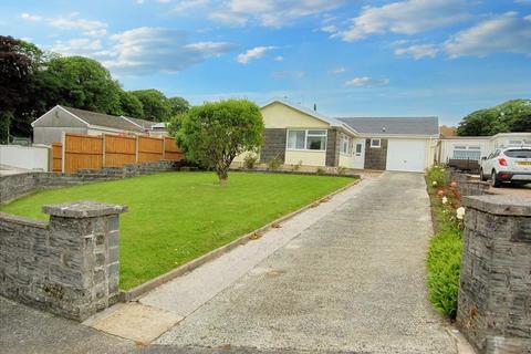 3 bedroom detached bungalow for sale, 1 Whitehall Avenue