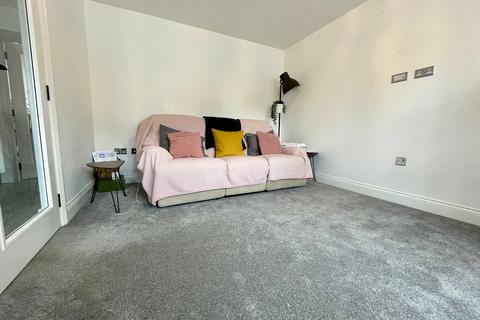 3 bedroom house to rent, Drew Close, Southmoor, Abingdon, OX13