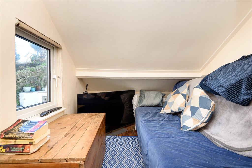 Room Off Of Bed 2