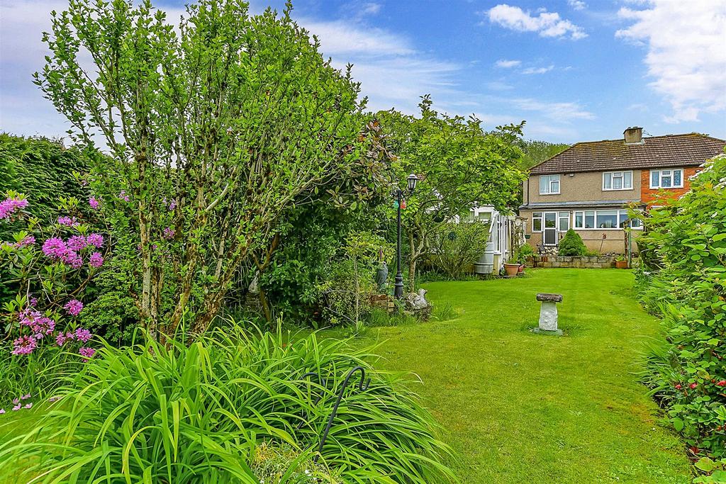 Buckland Road, Lower Kingswood... 3 bed semidetached house for sale
