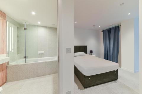 Studio to rent, Jacquard Point, The Silk District, E1