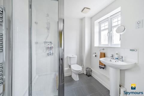 8 Sime Close, Guildford, GU3 3ED
