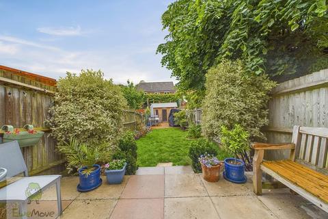 73 Gravesend Road, Rochester, ME2 3PH