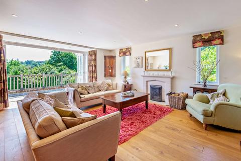 Maybank Farnham Lane, Haslemere, GU27 1EU