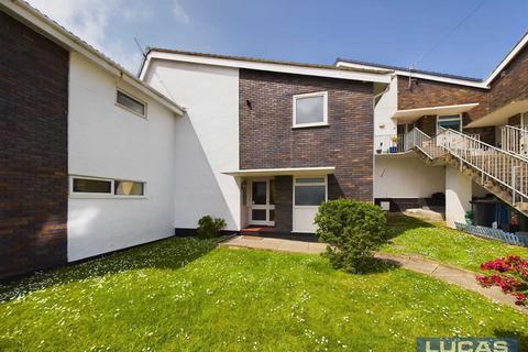 3 bedroom townhouse for sale, Wellington Court, Lon St Ffraid, Trearddur Bay