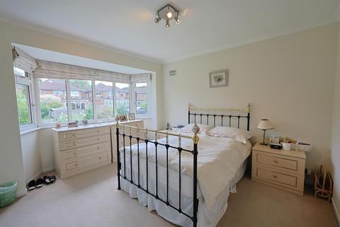 4 bedroom detached house for sale, Edgware, Greater London HA8