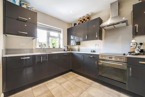 4 bedroom maisonette for sale, New Barnet,  Barnet,  EN5