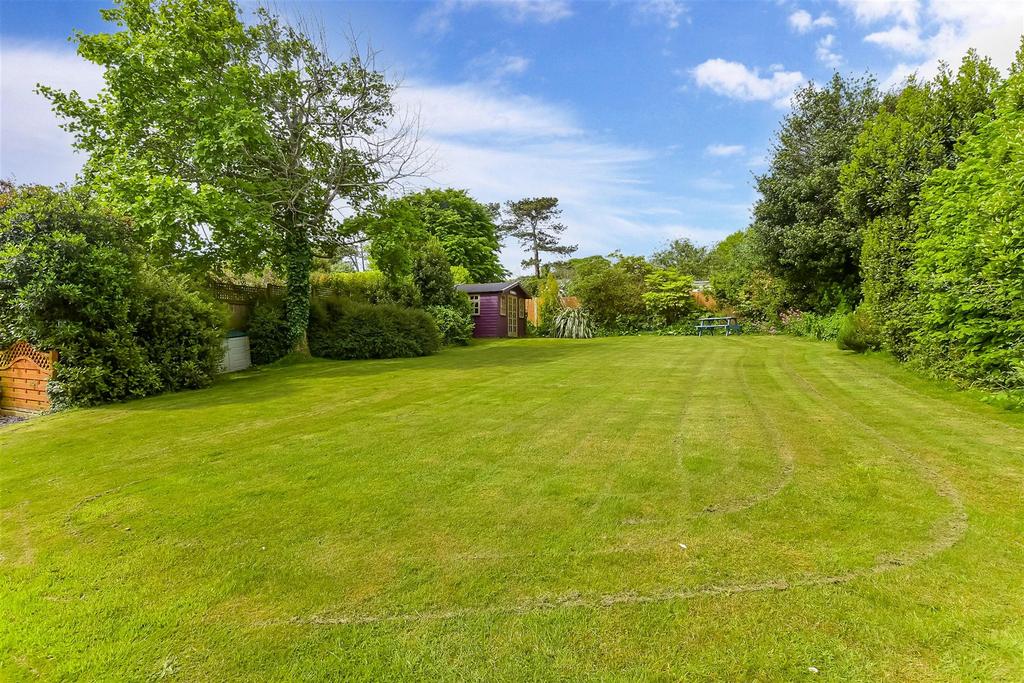 Alexandra Road, Kingsdown, Deal, Kent 5 bed detached house for sale £