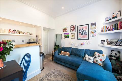 1 bedroom apartment to rent, Rowfant Road, SW17