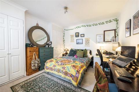1 bedroom apartment to rent, Rowfant Road, SW17