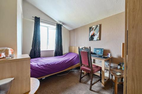 75 Clarence Road, Grays, RM17 6RA