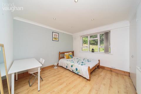 3 bedroom flat to rent, Selsfield Drive, Moulsecoomb BN2