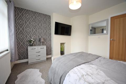 2 bedroom terraced house for sale, Hampton Road, Caernarfon, Gwynedd, LL55