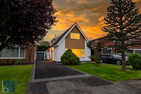 3 bedroom detached house for sale, The Meadows, Long Bennington