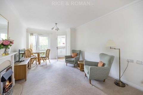 2 bedroom retirement property for sale, Laleham Road, Shepperton TW17