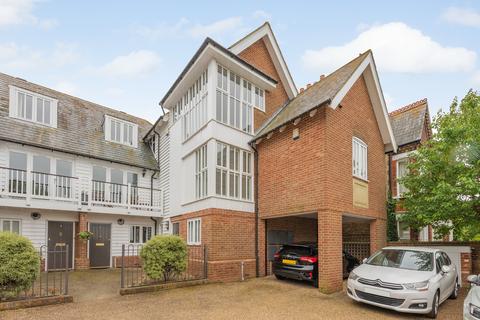 2 bedroom apartment for sale, West cliff, Whitstable