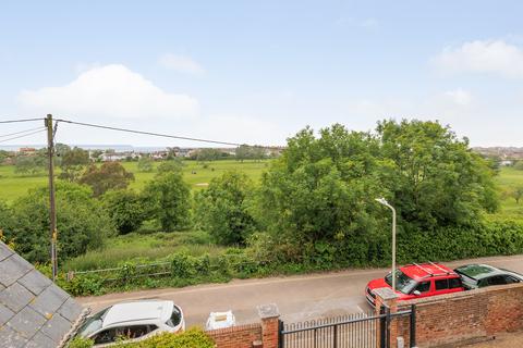 2 bedroom apartment for sale, West cliff, Whitstable