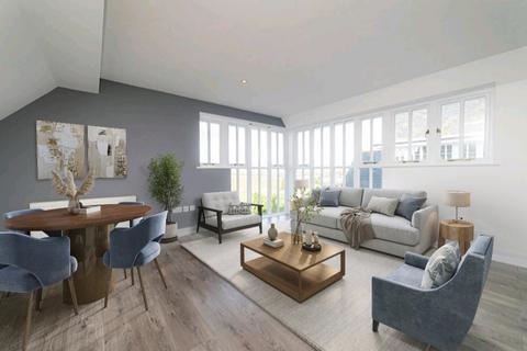 2 bedroom duplex for sale, West cliff, Whitstable