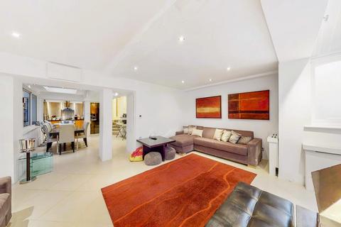 3 bedroom flat for sale, Three Bedroom Flat  For Sale Queens Gate Place South Kensington SW7