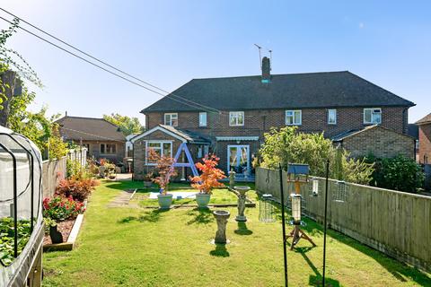 3 bedroom semi-detached house for sale, Jesty Road, Alresford, Hampshire, SO24