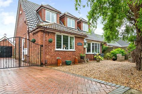 4 bedroom detached house for sale, Station Avenue, New Waltham, Grimsby, Lincolnshire, DN36