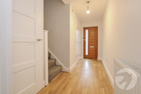 16 Messeter Place, London, SE9 5DP