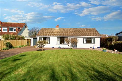 3 bedroom detached bungalow for sale, 16 Freshwater East Road