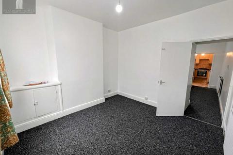 2 bedroom terraced house to rent, Moira Street, City Centre LE4
