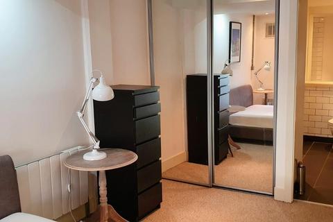 2 bedroom flat to rent, Crispin Lofts, New York Road, Leeds, West Yorkshire, LS2