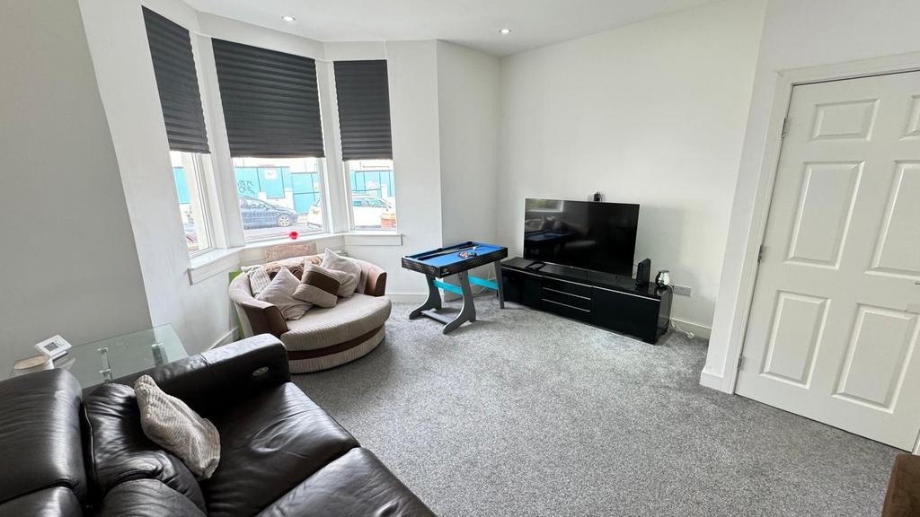 South Parade, Whitley Bay NE26 1 bed flat £795 pcm (£183 pw)