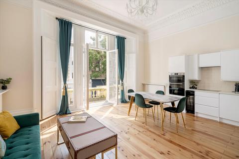 1 bedroom flat for sale, Clanricarde Gardens, London, W2