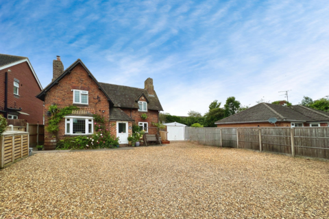 3 bedroom detached house for sale, Church Road, Telford TF2