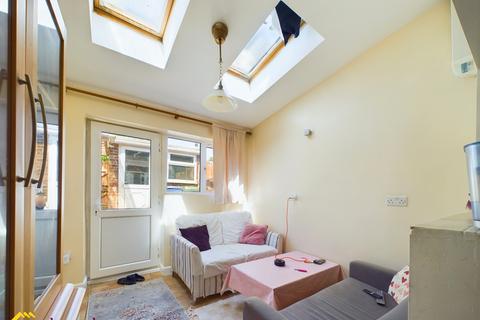 3 bedroom end of terrace house for sale, Woodfield, Banbury OX16