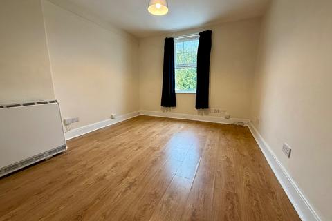2 bedroom apartment to rent, Ashcroft Road, Cirencester, Gloucestershire, GL7