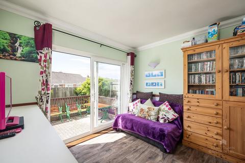 3 Castleton Close, Plymouth, PL3 5AE