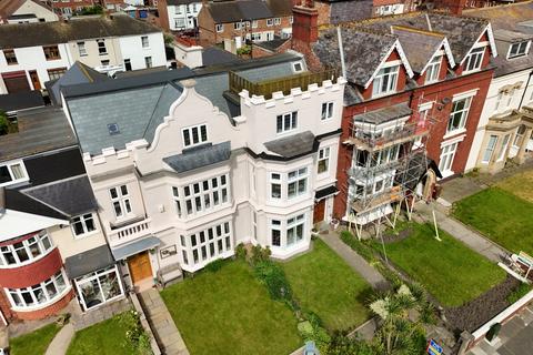 14 The Cliff, Seaton Carew, Hartlepool, TS25 1AP