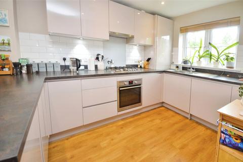 3 bedroom end of terrace house for sale, Wildeve Avenue, Colchester, Essex, CO4