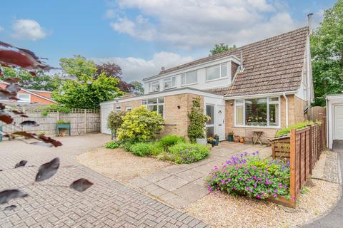 4 bedroom chalet for sale, Drakes Close, Hythe