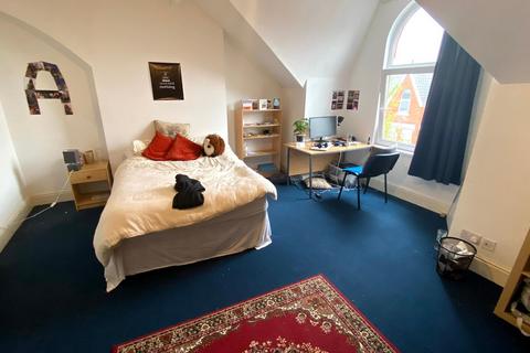 6 bedroom house share to rent, Bernard Street, Swansea SA2