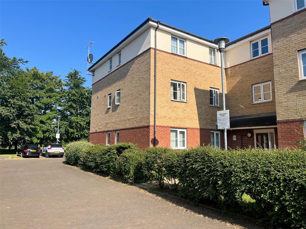 Sherriff Close, Esher, Surrey, KT10 2 bed apartment to rent £1,600