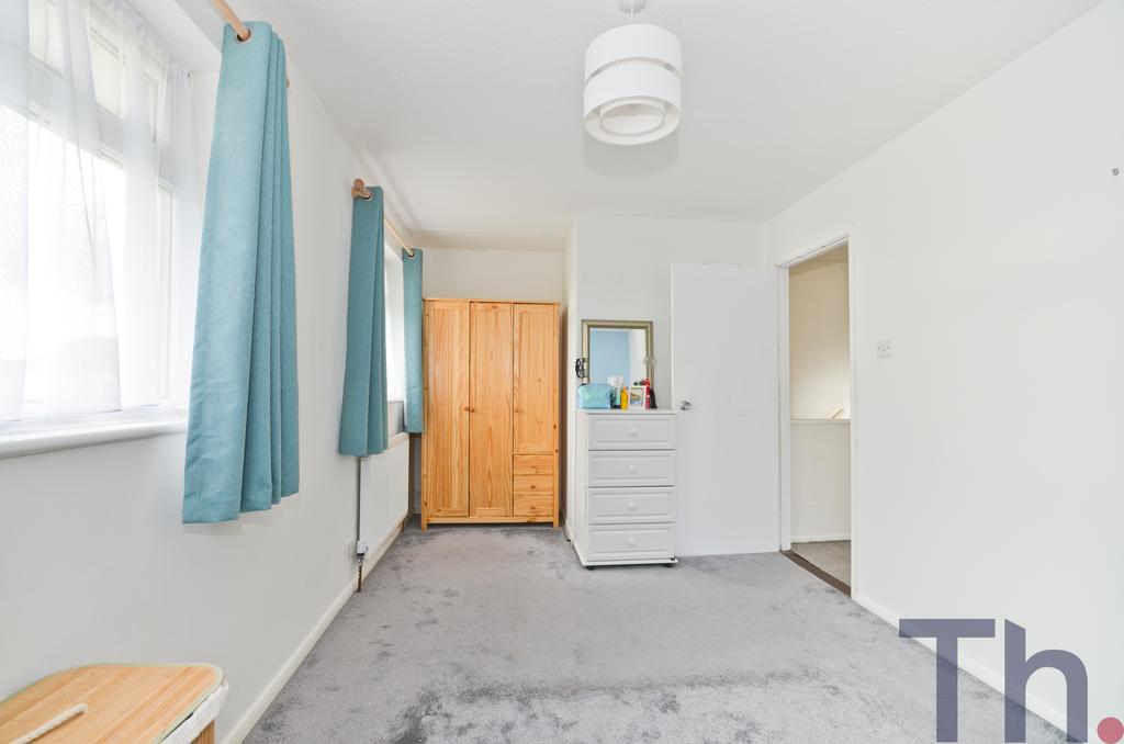 Bedroom 1.JPG