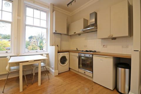 1 bedroom flat for sale, Park Hill, Ealing, London, W5