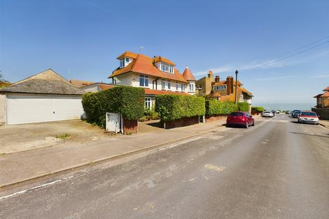 5 bedroom detached house for sale, Dickens Road, Broadstairs, CT10