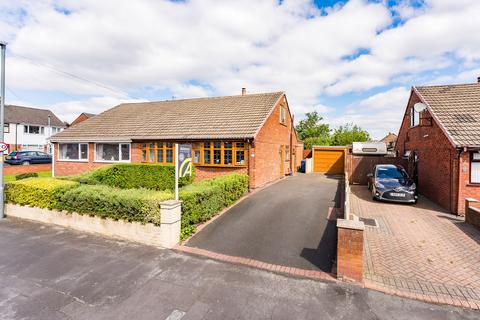 3 bedroom semi-detached bungalow for sale, Chantry Walk, Ashton-In-Makerfield, WN4