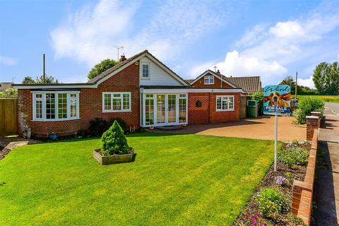 4 bedroom detached bungalow for sale, Cockreed Lane, New Romney, Kent