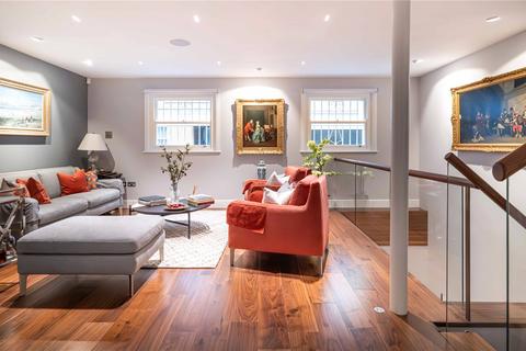 3 bedroom mews for sale, Roland Way, South Kensington, SW7