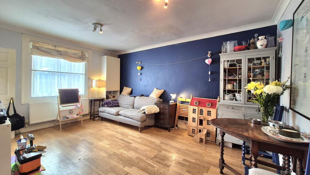 Two bedroom garden flat